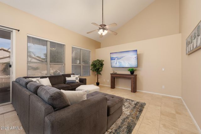 7452 W LOS GATOS Drive, Glendale, AZ 85310