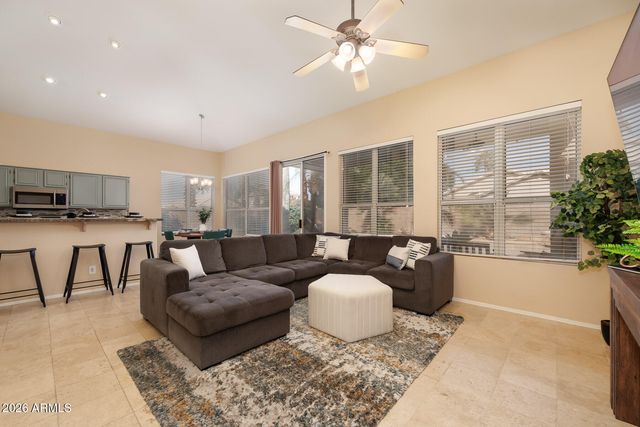 7452 W LOS GATOS Drive, Glendale, AZ 85310