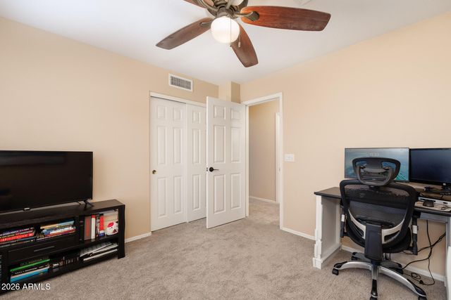 7452 W LOS GATOS Drive, Glendale, AZ 85310