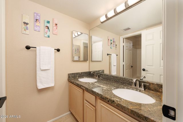 7452 W LOS GATOS Drive, Glendale, AZ 85310