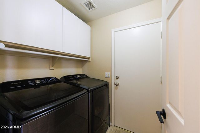 7452 W LOS GATOS Drive, Glendale, AZ 85310