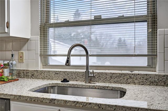 3519 Rue De Renard, Florissant, MO 63034