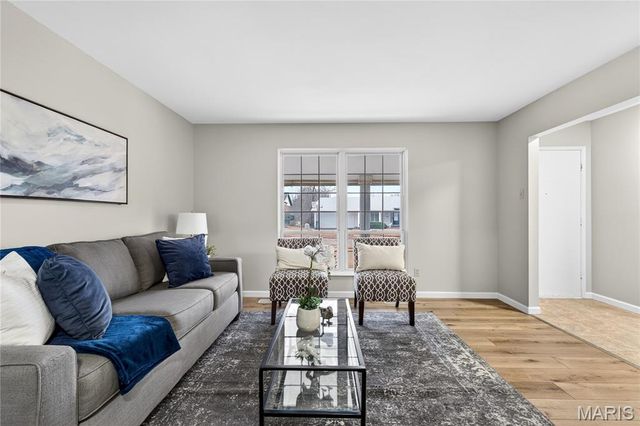 3519 Rue De Renard, Florissant, MO 63034