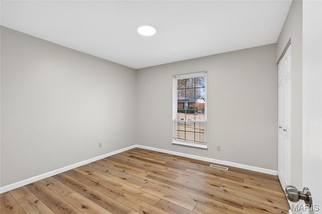 3519 Rue De Renard, Florissant, MO 63034