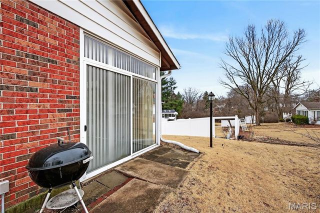 3519 Rue De Renard, Florissant, MO 63034