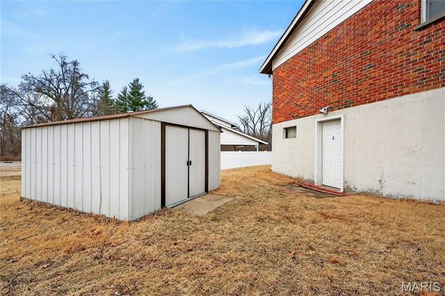 3519 Rue De Renard, Florissant, MO 63034