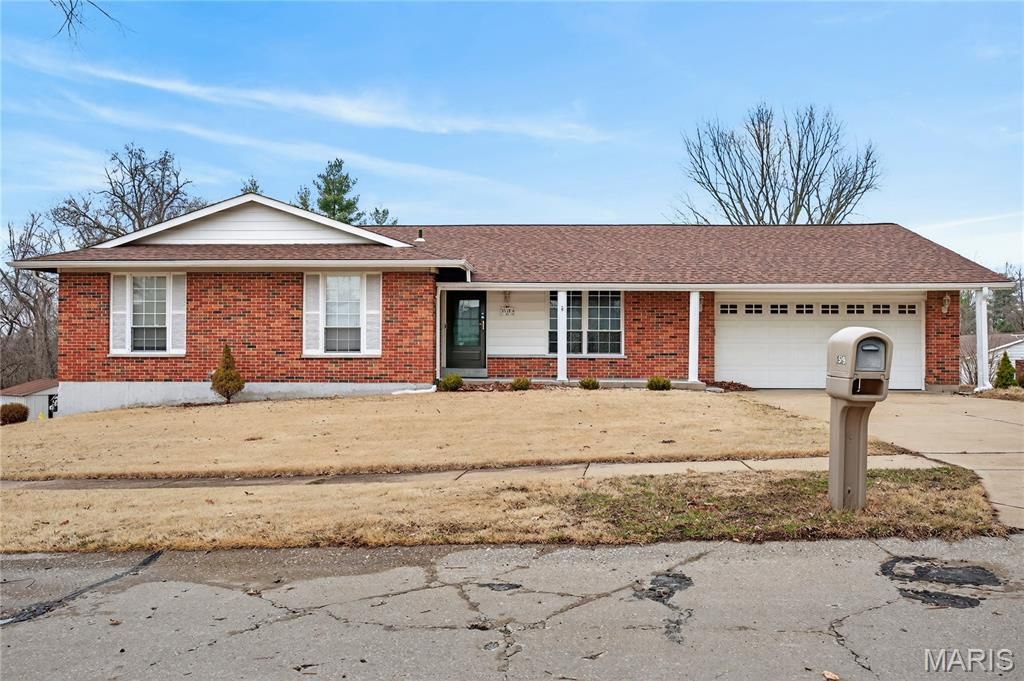 3519 Rue De Renard, Florissant, MO 63034