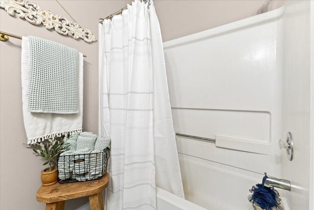6415 Catawba Creek RD, Troutville, VA 24175