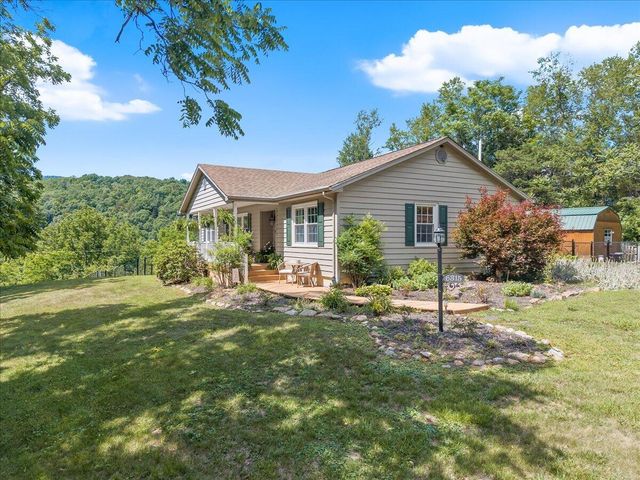 6415 Catawba Creek RD, Troutville, VA 24175