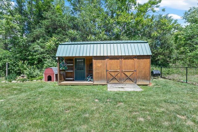 6415 Catawba Creek RD, Troutville, VA 24175