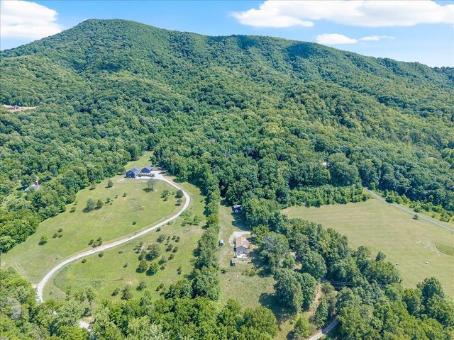 6415 Catawba Creek RD, Troutville, VA 24175