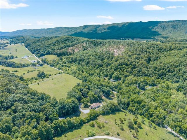 6415 Catawba Creek RD, Troutville, VA 24175