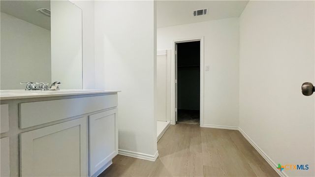 1122 Campbellton Drive, Bells, TX 76504