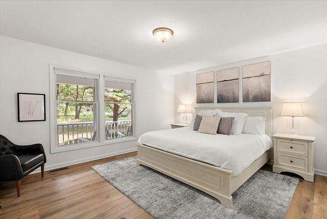 997 Singapore Drive, Saugatuck, MI 49453