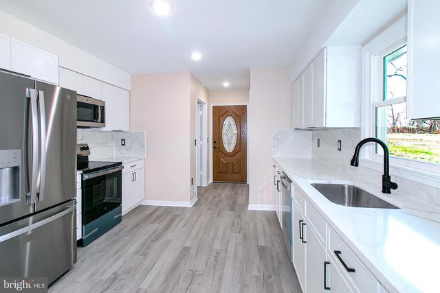 6437 JEFFERSONTON RD, Jeffersonton, VA 22724