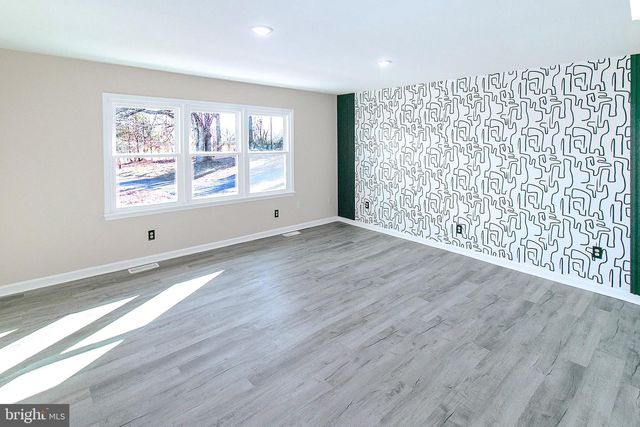 6437 JEFFERSONTON RD, Jeffersonton, VA 22724