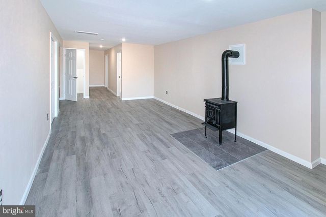 6437 JEFFERSONTON RD, Jeffersonton, VA 22724