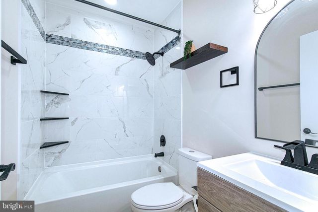 6437 JEFFERSONTON RD, Jeffersonton, VA 22724