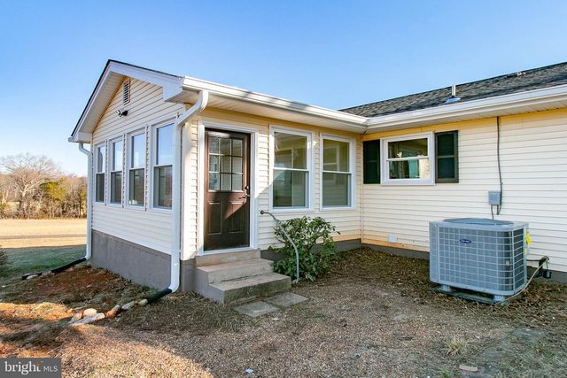 6437 JEFFERSONTON RD, Jeffersonton, VA 22724