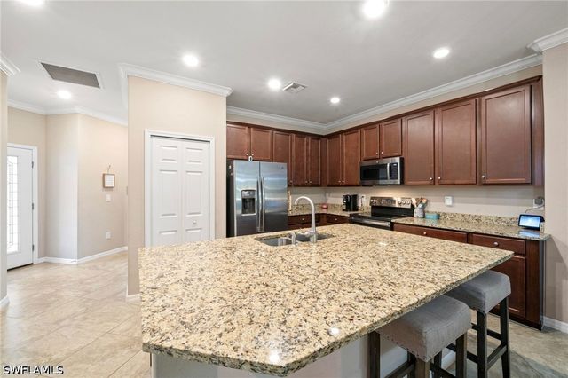 9086 Woodhurst DR, Naples, FL 34120