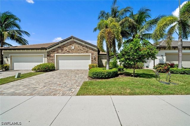 9086 Woodhurst DR, Naples, FL 34120