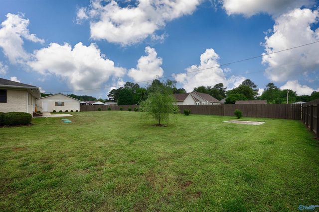 16021 Oneal Road, Athens, AL 35614
