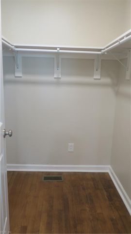 415 Pin Oak RD, Newport News, VA 23601