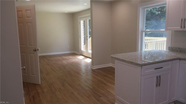 415 Pin Oak RD, Newport News, VA 23601