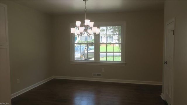 415 Pin Oak RD, Newport News, VA 23601