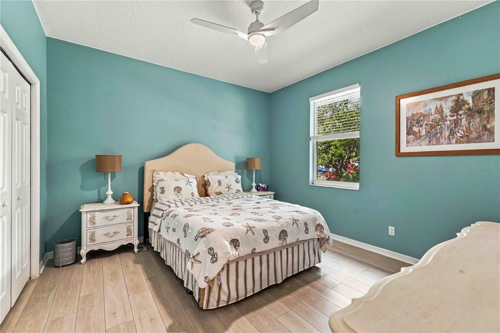 Image 21 of property listing at 127 MILL RUN E, Bradenton, FL 34212