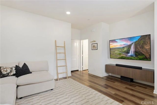 2771 W Pepper Tree Drive 11, Anaheim, CA 92801