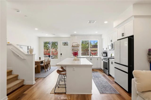 2771 W Pepper Tree Drive 11, Anaheim, CA 92801