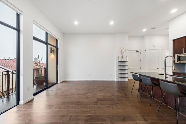 4820 Caroline Street 507, Houston, TX 77004