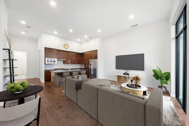 4820 Caroline Street 507, Houston, TX 77004