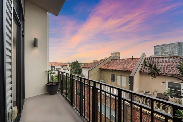 4820 Caroline Street 507, Houston, TX 77004