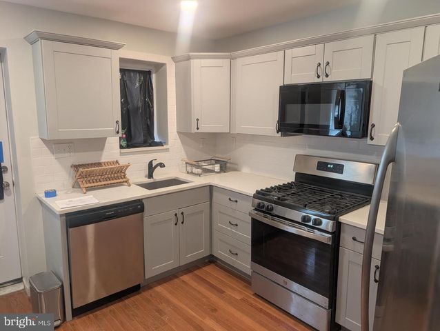 3183 N ROSEDALE AVE, Camden, NJ 08105