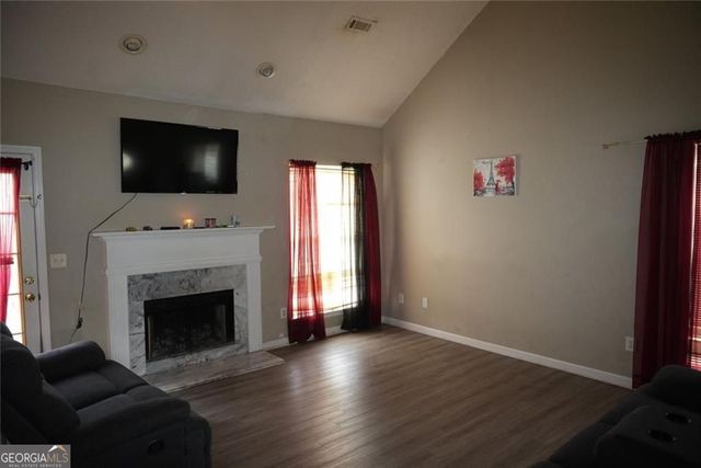 220 Courtlyn Way, Mcdonough, GA 30252