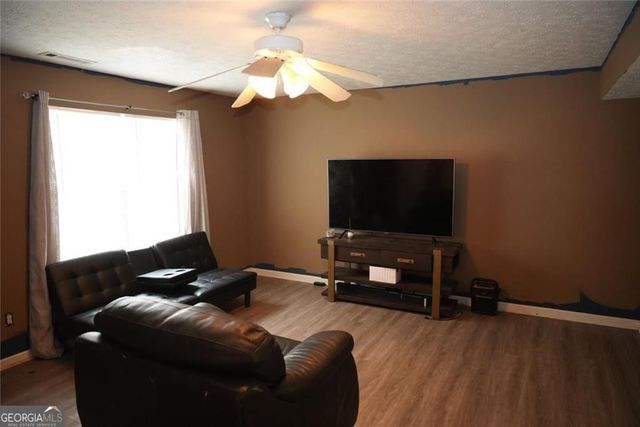 220 Courtlyn Way, Mcdonough, GA 30252