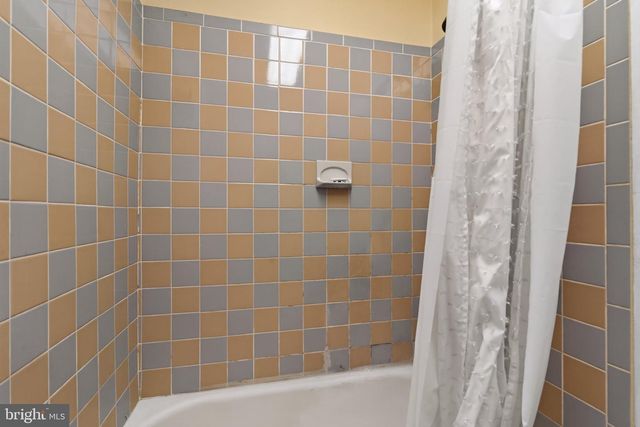 3477 HOLMEAD PL NW, Washington, DC 20010