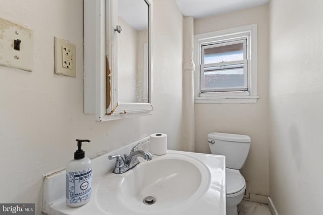 3477 HOLMEAD PL NW, Washington, DC 20010