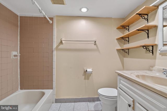 3477 HOLMEAD PL NW, Washington, DC 20010