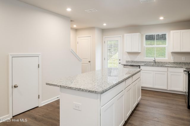 1496 Pine Log Trail, Bolivia, NC 28422