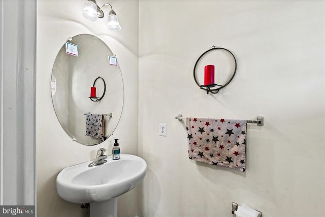 6116 SCHOONER CIR, King George, VA 22485