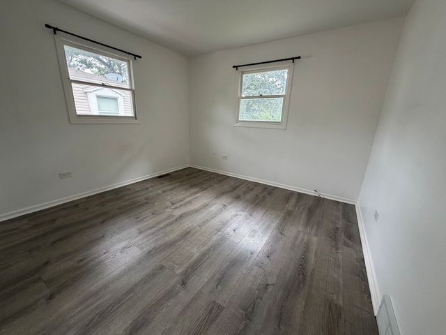 2513 Western Avenue 2513, Waukegan, IL 60087