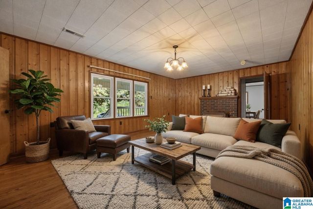 521 OAK BOWERY LANE, Ohatchee, AL 36271