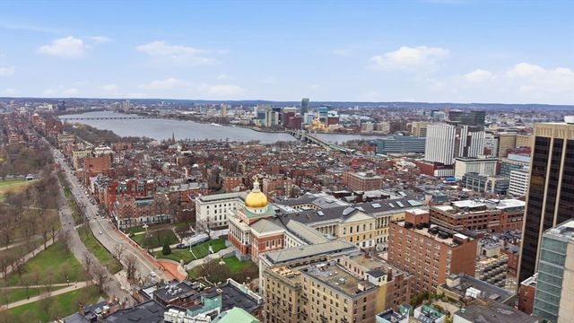 21 Beacon St 11L, Boston, MA 02108