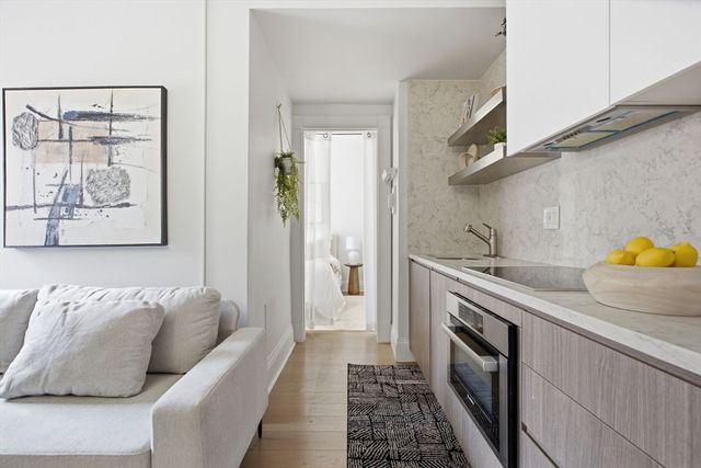 21 Beacon St 11L, Boston, MA 02108