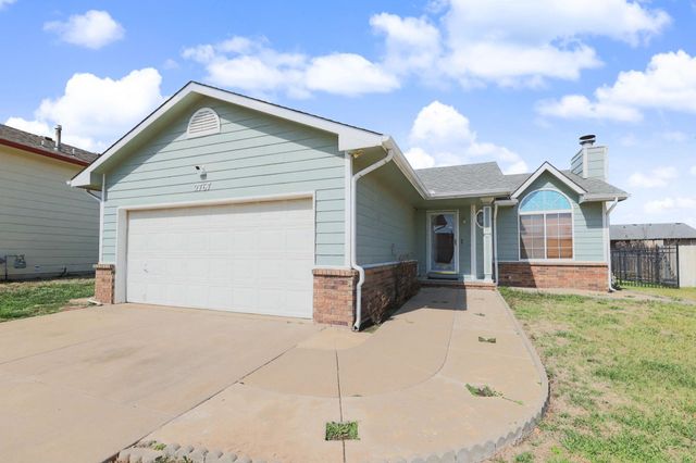 2767 N Battin Ct, Wichita, KS 67220