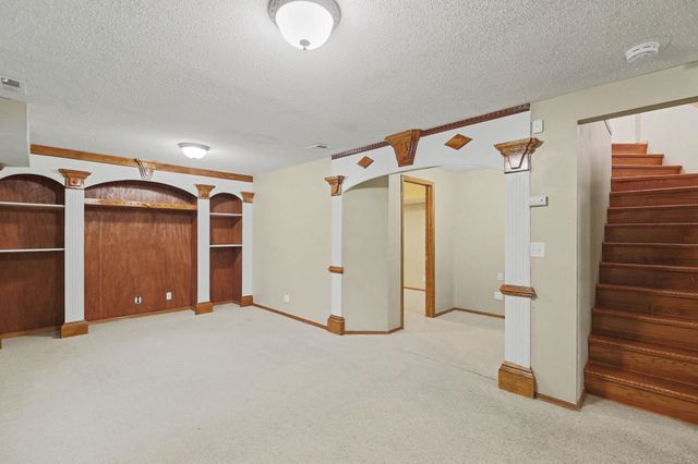 2767 N Battin Ct, Wichita, KS 67220