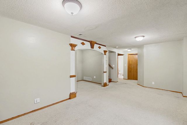 2767 N Battin Ct, Wichita, KS 67220